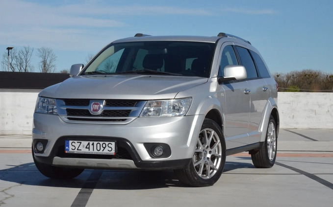 Fiat Freemont cena 49900 przebieg: 125000, rok produkcji 2013 z Zabrze małe 466